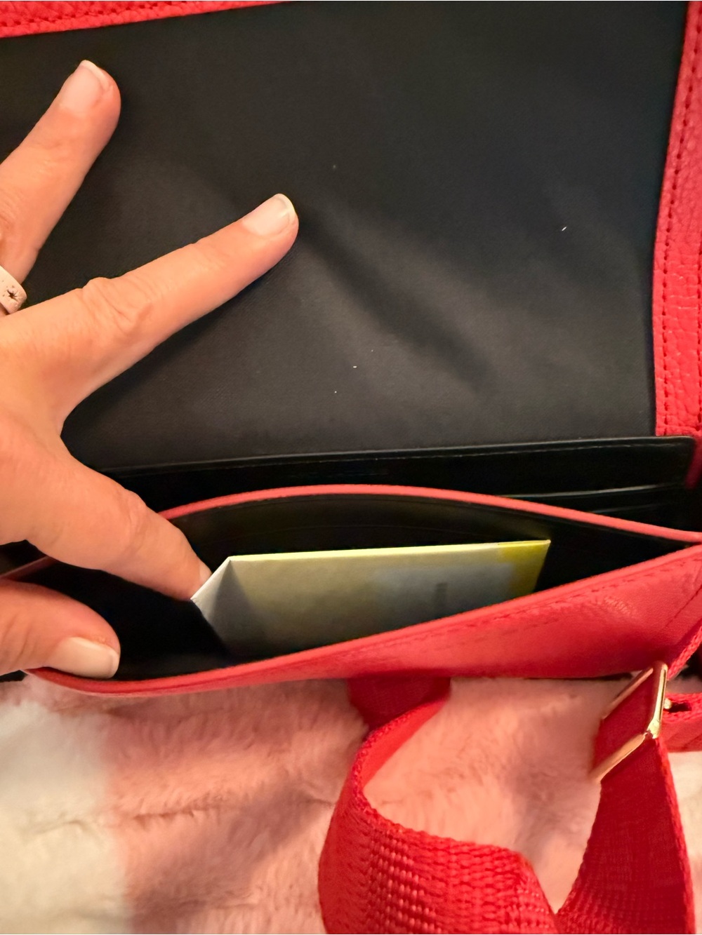 Marc Jacobs Mini Bag in bright red with adjustable strap - Picture 6 of 8